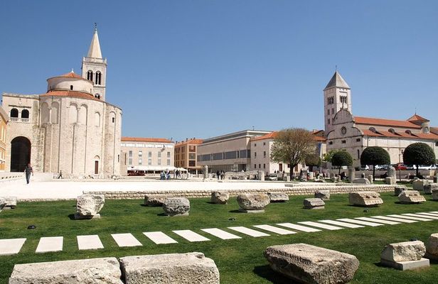 WALKING TOUR ZADAR: Top rated guide, Tastings, Private tour