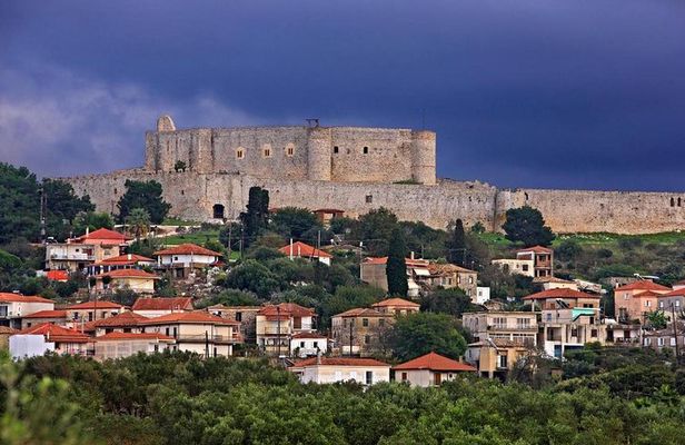 Visit the most beautiful castle of Greece – Chlemoutsi on a private tour