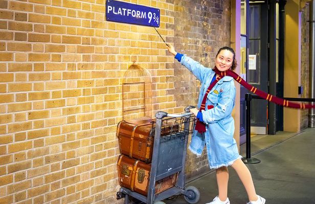 Private Guided London Black Cab Harry Potter Tour