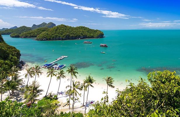 Snorkeling and Kayaking Tour at Angthong Marine Park by Speedboat from Koh Samui