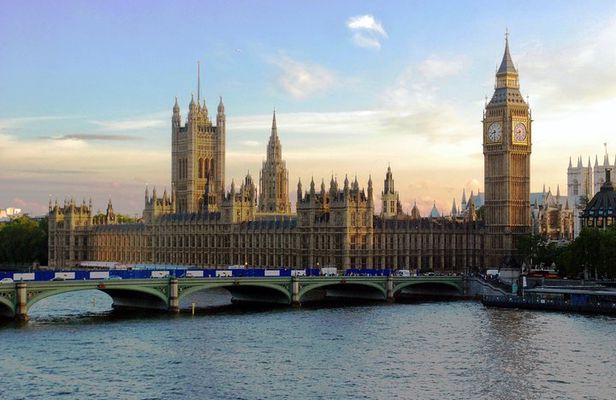 River Thames London Walking Tour