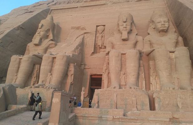 8 nights Cairo,Aswan,Luxor,Abu simbel,Nile cruise&Red sea from Cairo airport