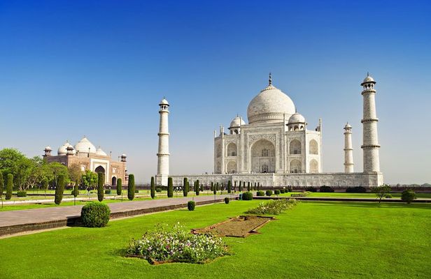 Private Tour of Taj Mahal, Agra Fort And Fatehpur Sikri From Agra