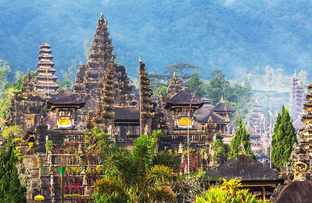 Besakih Temple Tour: the Biggest Temple in Bali