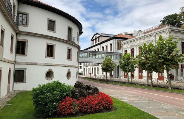 Hiking, eating and relaxing in an 18th century Spa near Oviedo