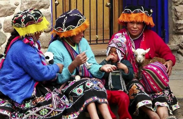 Tours Pisaq market ,Ollantaytambo ,Chincheros - Full day