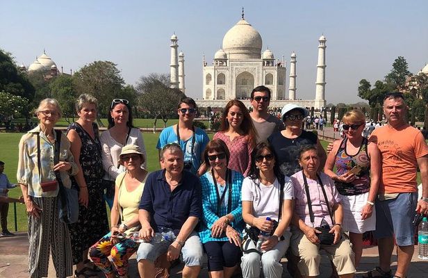 Private Day Trip to Taj Mahal & Agra From Jaipur
