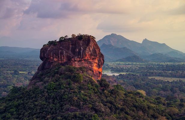 Sigiriya Rock and Village Tour from Mount Lavinia