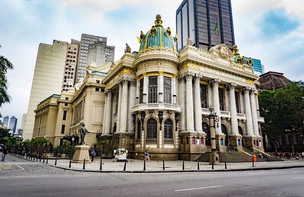 09 - Guided Walk Through the Historic Center of Rio de Janeiro