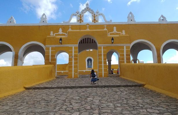 IZAMAL - The Yellow Magical Town - Private Tour