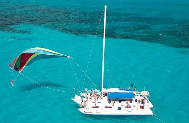Catamaran to Isla Mujeres: Snorkel MUSA, Playa Norte & Buffet