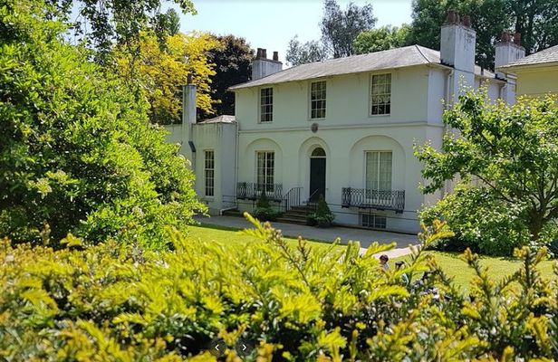 Hampstead Village (London) Walking Tour