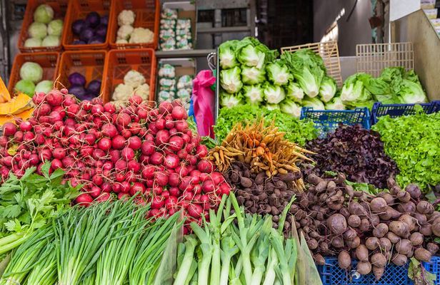 Eat like a Local & Explore the Bazaar