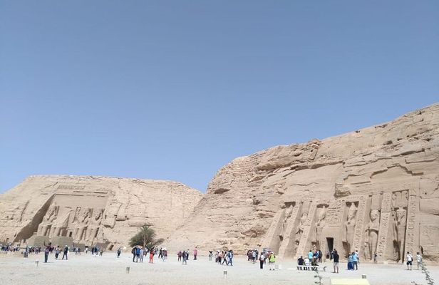 Enjoy full day tour to Abu Simbel from Luxor