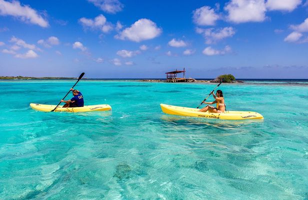 Aruba Lagoon Cruise with Onboard Chef and Signature Cocktails