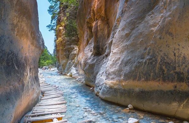 Samaria Gorge Hiking from Chania with proffesional hiking guide