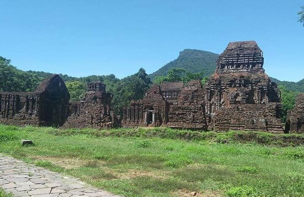 Shuttle Bus Transfer to MY SON HOLYLAND from Hoi An - Da Nang