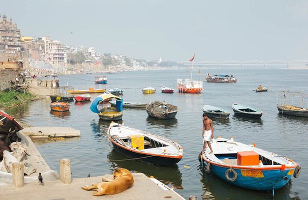 Immerse yourself in Varanasi's essence. 2 Days Tour