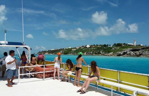 Isla Mujeres Unlimited! Party & Drinks from Cancun
