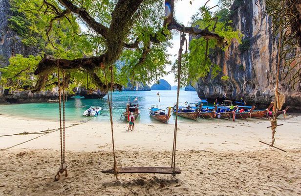ECO Premium Island Hopping to Hong Island Tour by Longtail Boat