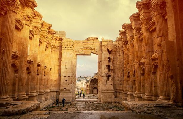 Private Full-Day Guided Tour around Baalbek Anjar and Ksara