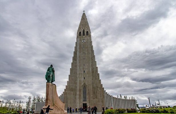 Reykjavik Private Walking Tour With A Professional Guide