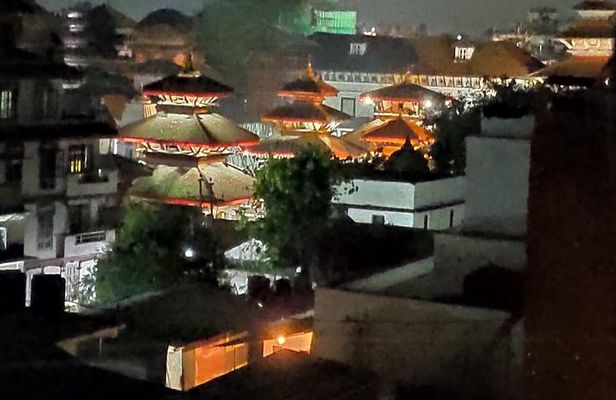 3 Hours Night Pashupatinath Aarati Tour