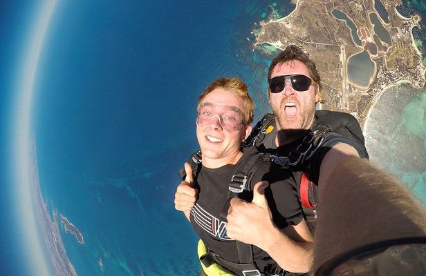 Rottnest Skydive + Hillarys Ferry package