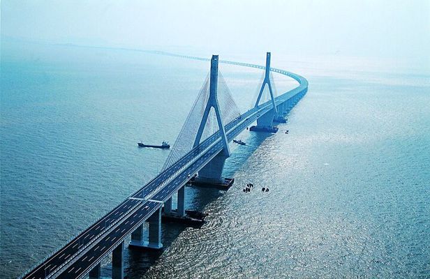 Private Guided Tour of Shanghai Donghai Bridge, Yangshan Port and Dishui Lake