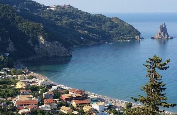 Corfu: Sunset Boat Cruise