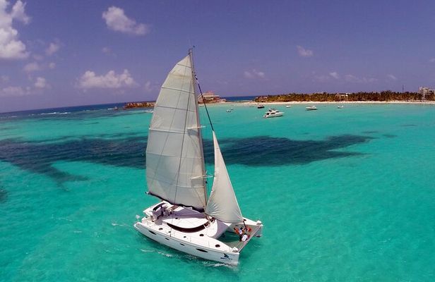 Catamaran Sail to Isla Mujeres with all inclusive from Cancun or Riviera Maya