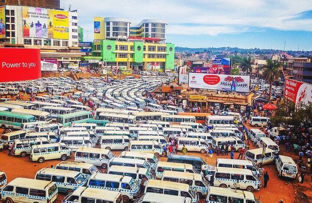 Kampala Half-Day Walking Tour with Local Female Guides