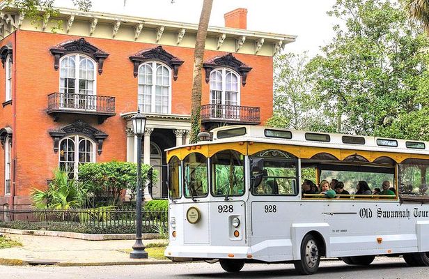 Narrated Historic Savannah Sightseeing Trolley Tour