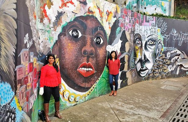 El Peñol Rock & Comuna 13 & Guatape Town Tour: All in One Day