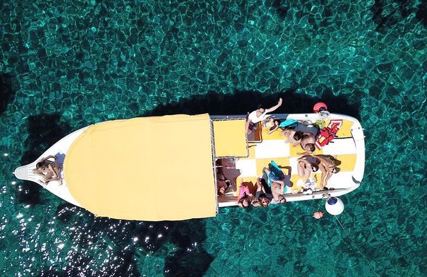 Blue Cave and Hvar Boat Tour: Small-Group from Split or Brac