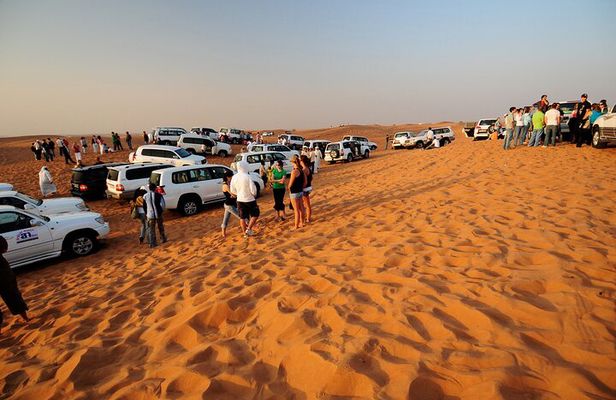 Amazing Desert Safari with BBQ Dinner, Dubai