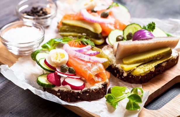 Copenhagen Food & Drink Private Tour: Scandinavian Delights Tasting 