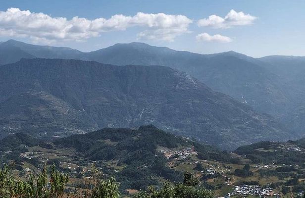 Get Up Close to Everest on a 5-Day Everest Jiri Pikey Peak Trek