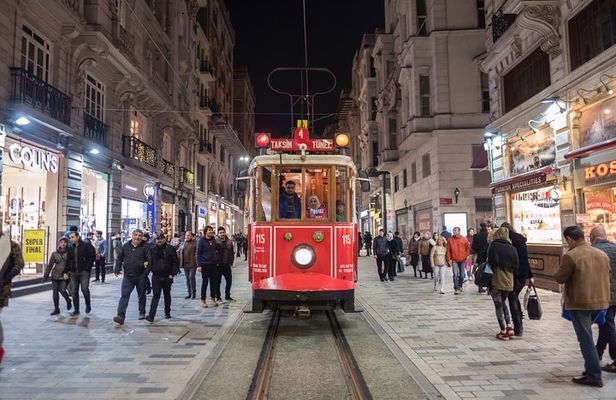 Istanbul Evening Food Tour: The Best Bites of Taksim and Karaköy