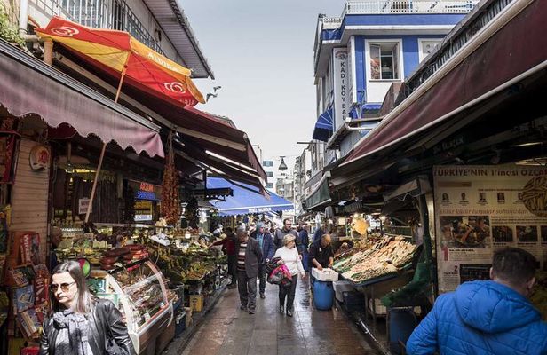 Istanbul Asian Side Food Tour • Small Group • 10+ Tastings