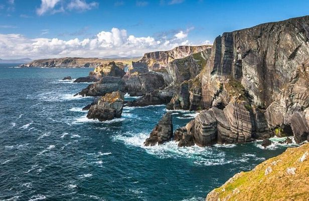 Ring of Kerry & Killarney tour departing from Cork City. Guided. Full Day.
