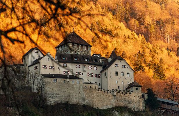 Explore Vaduz in 60 minutes with a Local