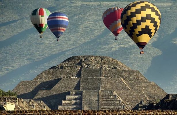Hot Air Balloon Ride and Teotihuacan Pyramids Excursion