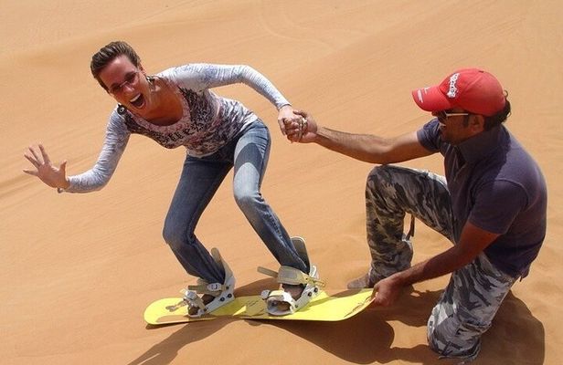 Abu Dhabi Desert Safari Dune Bashing,Came,Belly Dance & BBQ
