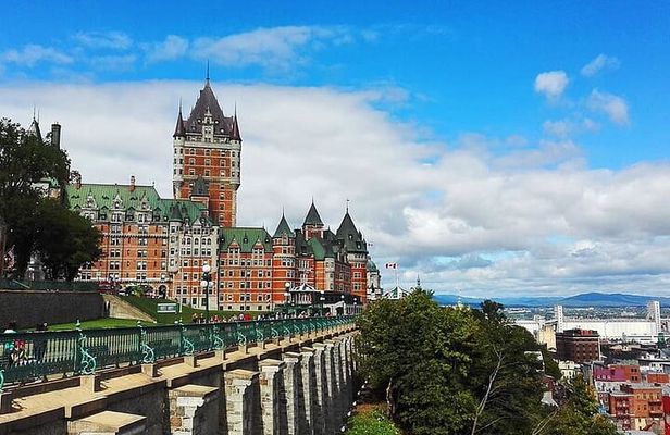 Private Walking Tour of Quebec with licensed tour guide