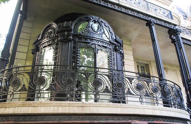 PRIVATE WALKING RECOLETA RETIRO, Paris in Buenos Aires?