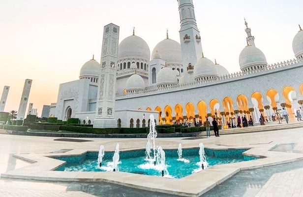 Private Round-Trip Sheikh Zayed Grand Mosque Tour from Dubai Inc. Transport
