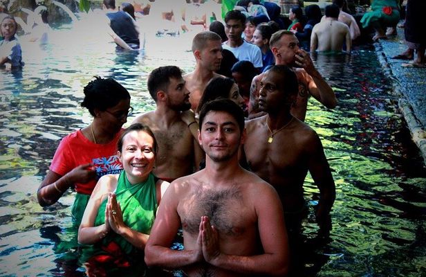 Ubud :Spectacular Waterfalls & Temple Tour