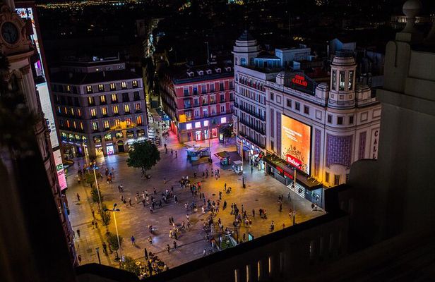 Nightlife Tour Drinks Tapas and Party Experience in Madrid
