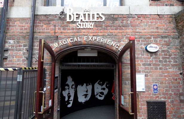 Liverpool and Beatles private walking tour